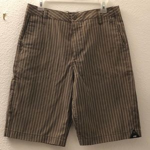 VANS men shorts 30in